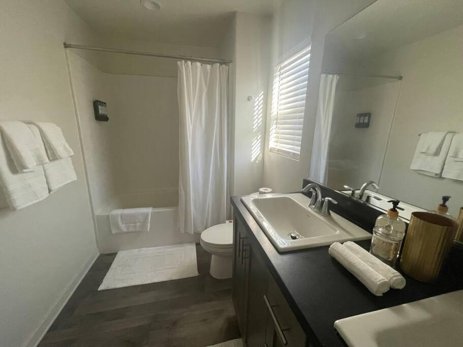 Vineyard Poolside Retreat Villa Winchester Luaran gambar