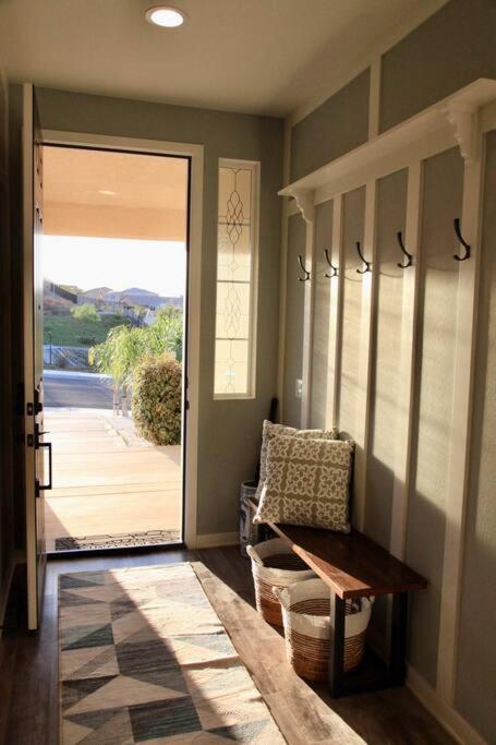 Vineyard Poolside Retreat Villa Winchester Luaran gambar