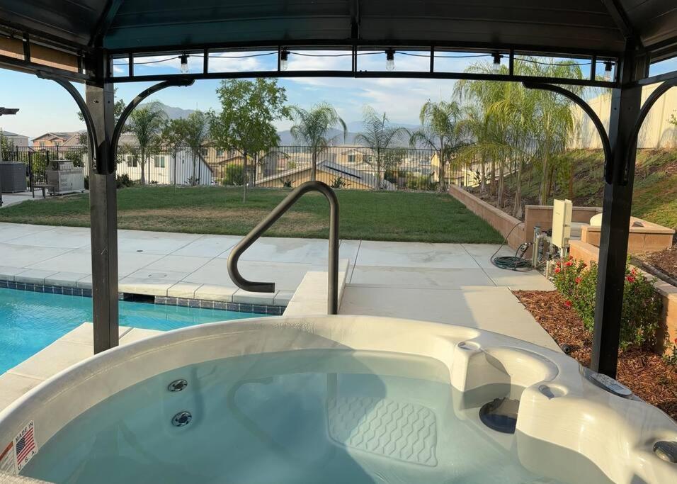 Vineyard Poolside Retreat Villa Winchester Luaran gambar